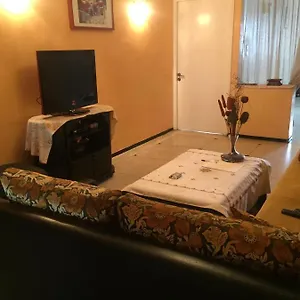 Maison d'hôtes In Guest - Located In A Quiet Area Close To The Train Station And Town, Casablanca