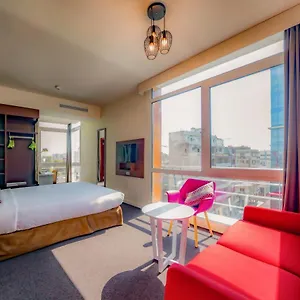 3* فندق Campanile Centre
